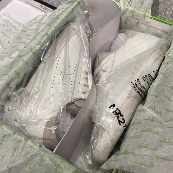 (NWT) Sam Edelman Aubrie sneakers size 5 - Picture 4 of 12